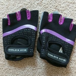 Workout & weight training gloves